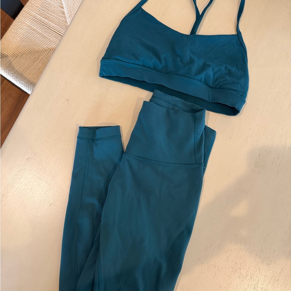 Lululemon Sports Bra and Leggings Set